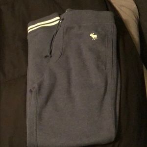 Abercrombie joggers - men’s small